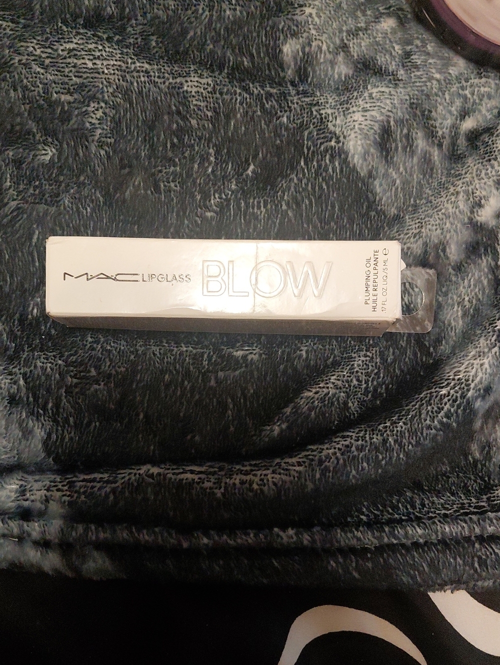 MAC Cosmetics Lipglass BLOW in White/Cream Packaging